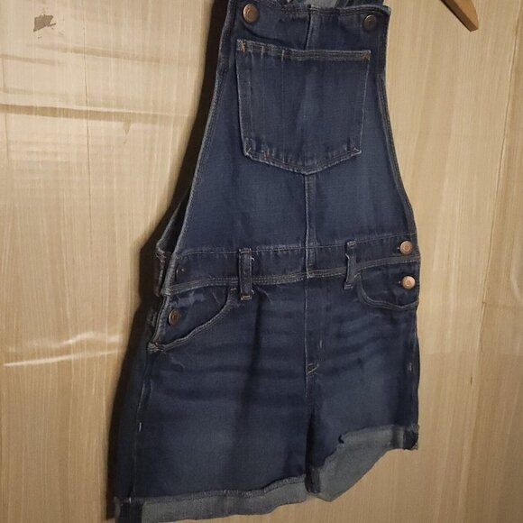 Old Navy Girls Denim Shorts Overalls 10-12 - Picture 3 of 6